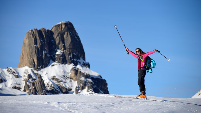 Randonnée à ski au Mont Rosset avec la Pierra-Menta en fond